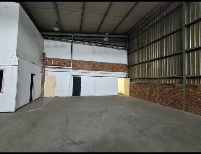 470M² WAREHOUSE TO LET IN BENROSE